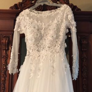 Wedding dress